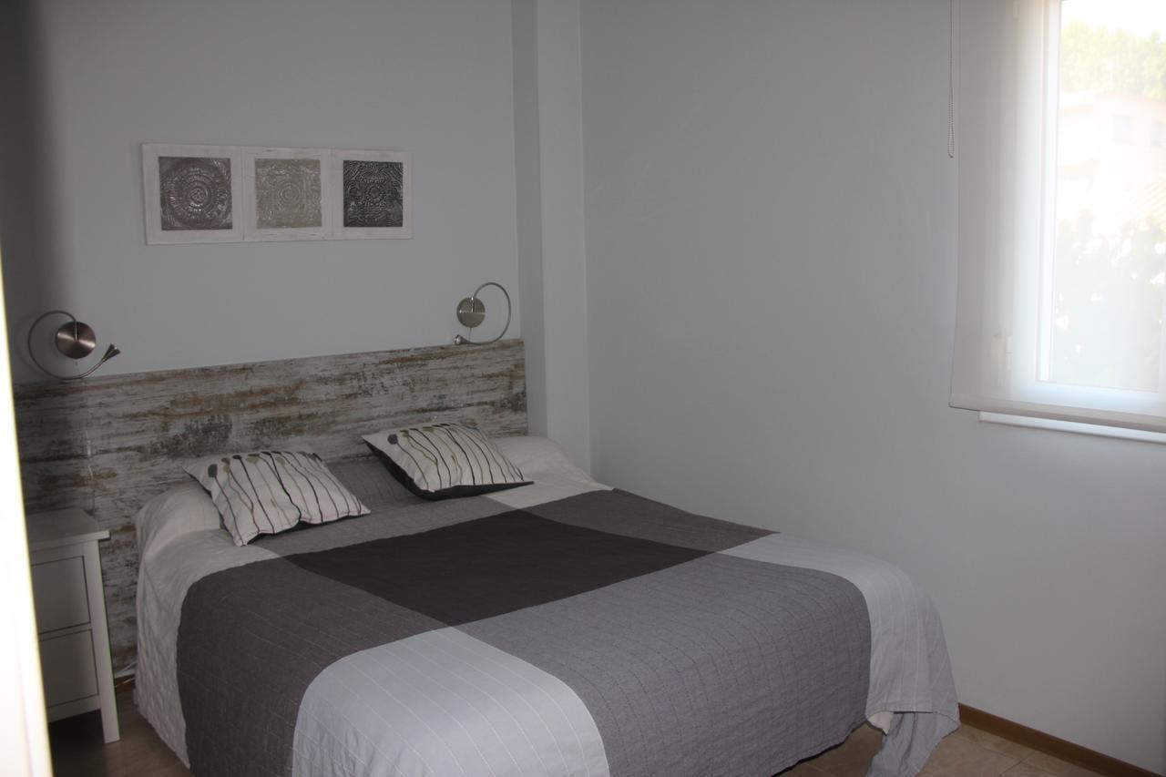 Apartamentos Caru Castelldefels Exterior foto